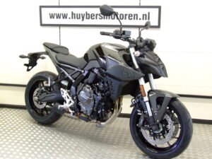 17 - Suzuki GSX-8S Naked ABS - A2 35Kw