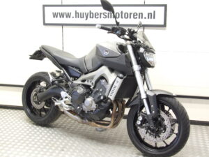 Yamaha MT09 Naked 2013