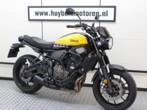 16 - Yamaha XSR 700 Naked ABS - Full Power