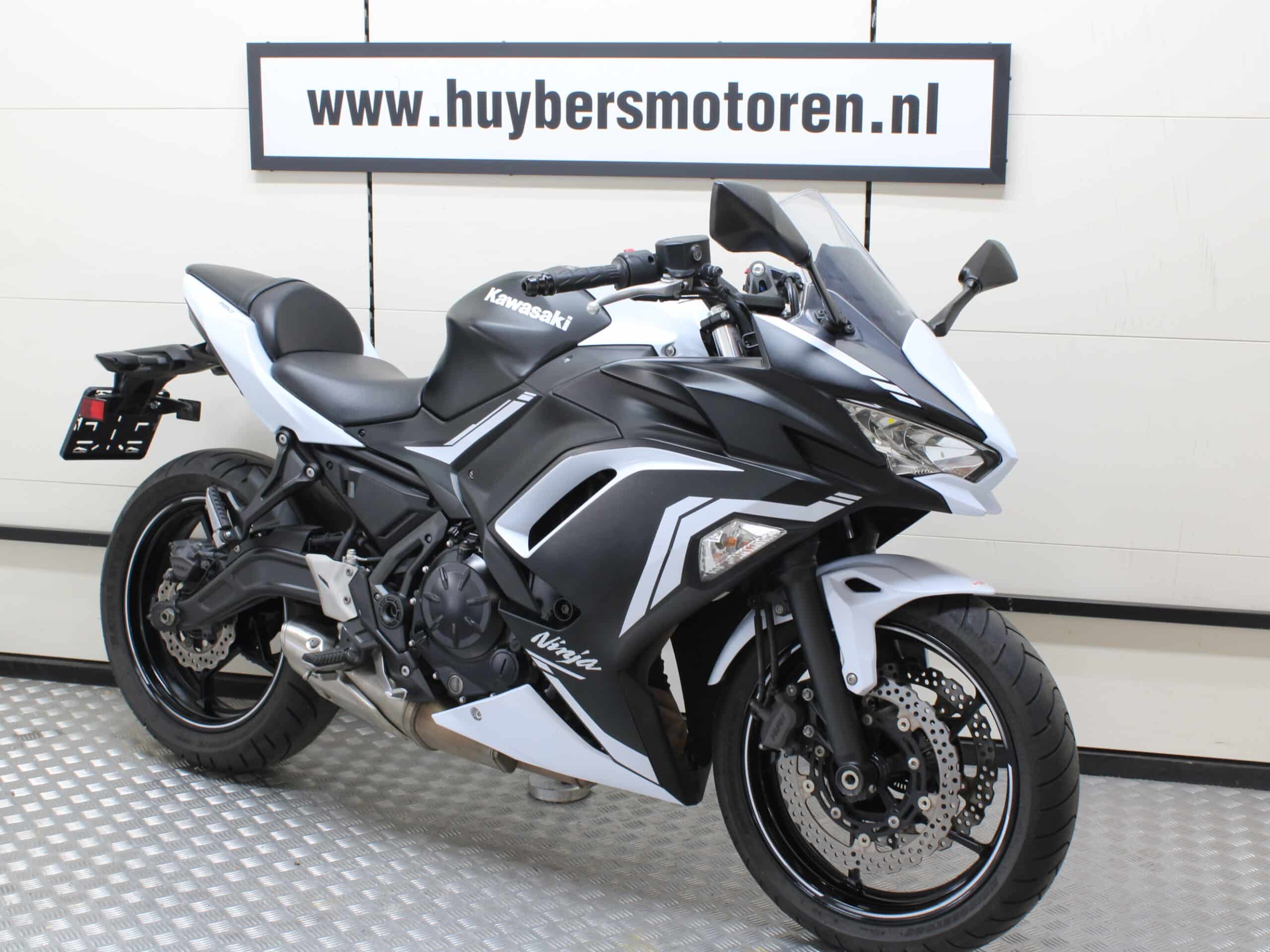Kawasaki Ninja 650 A2, foto 1 van 5