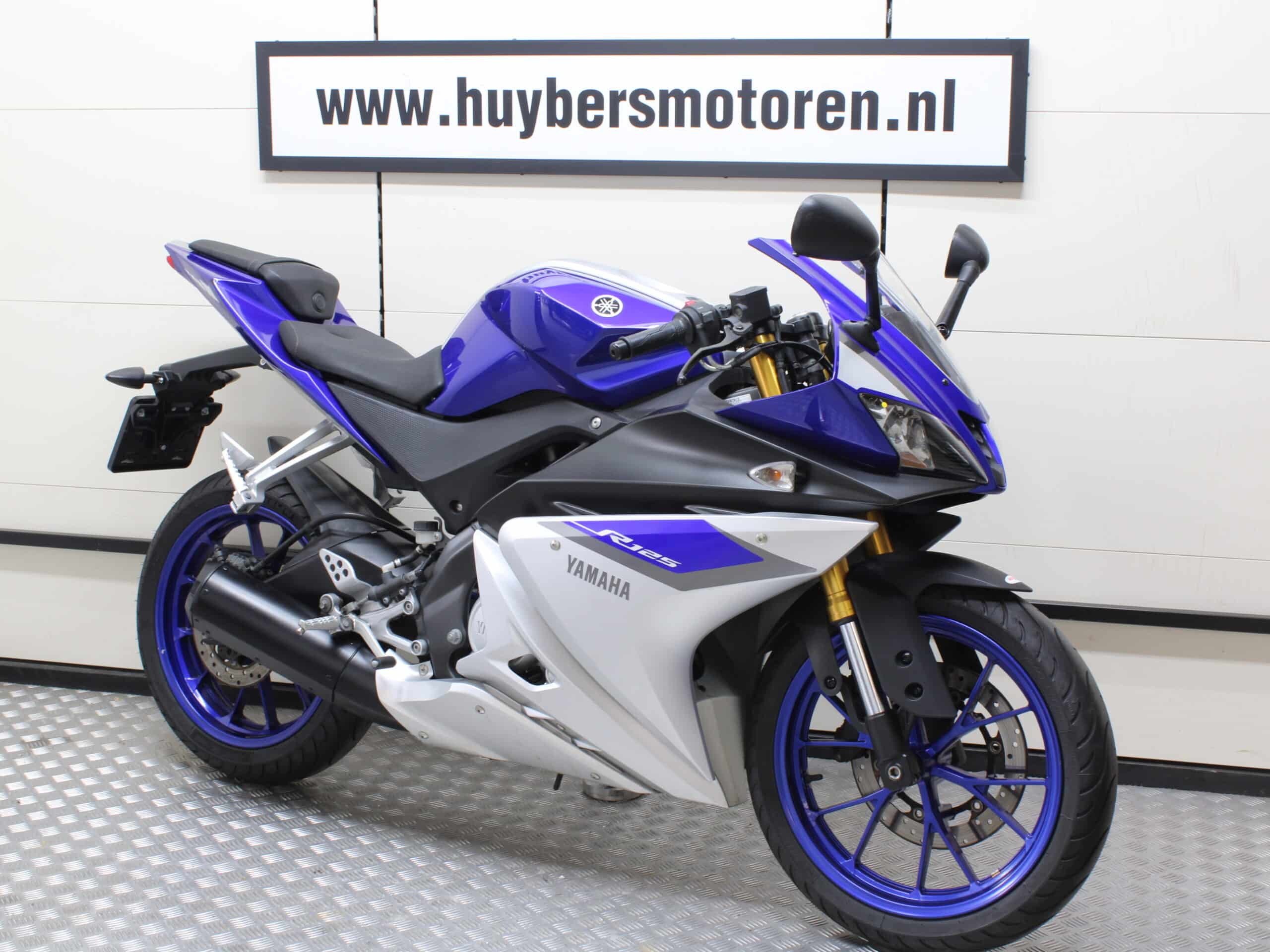 Yamaha YZF-R125, foto 1 van 5